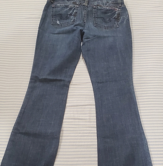 Boot cut - Picture 2 of 2